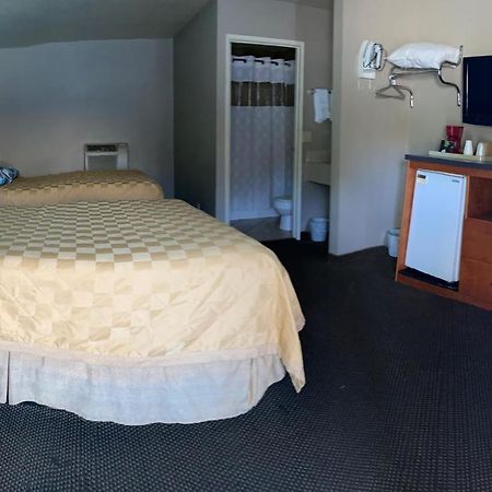 Lone Pine Budget Inn Экстерьер фото